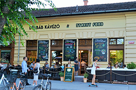 Délibáb Kávézó és Street Food