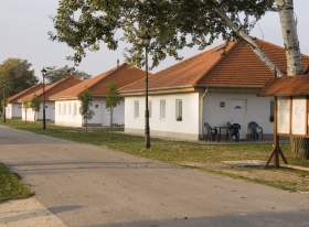 Ceglédi Gyógyfürdő és Szabadidőközpont, Apartmanpark